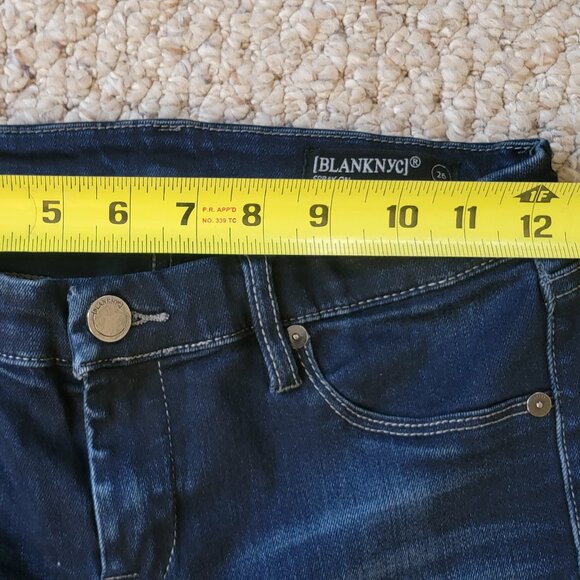 SOLD! BLANK NYC Skinny Jeans SprayOn 2/26 - Picture 9 of 9